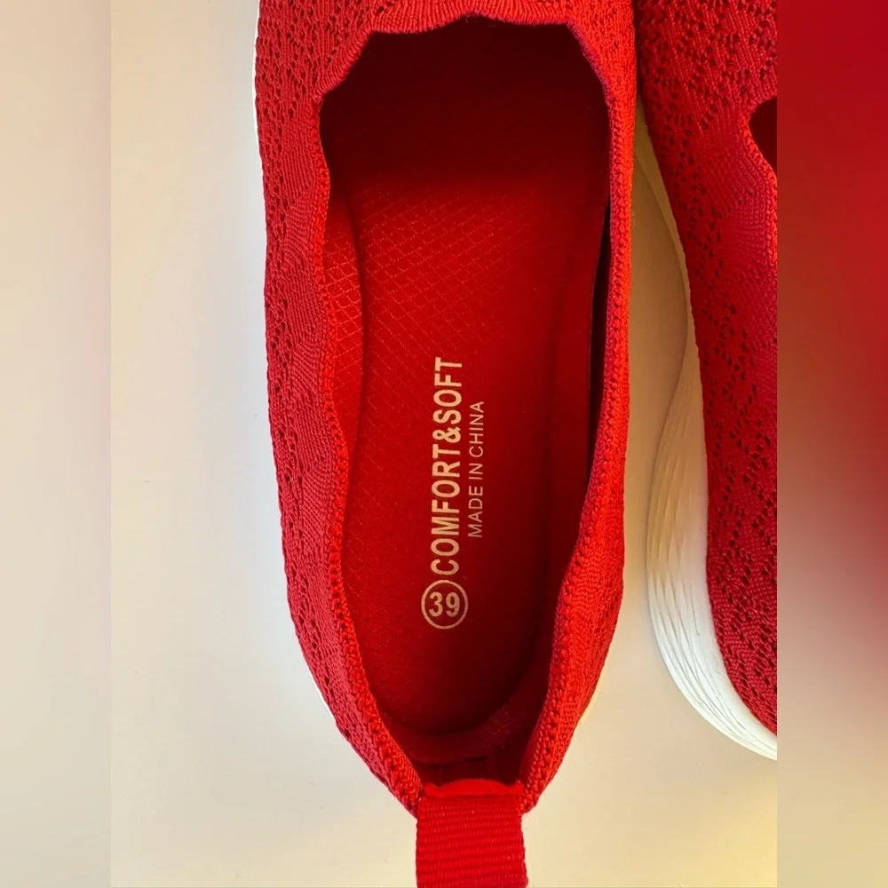 Puxowe Red Women’s Casual Knit Slip-On Walking Loafer with White Soles-Size 8.5